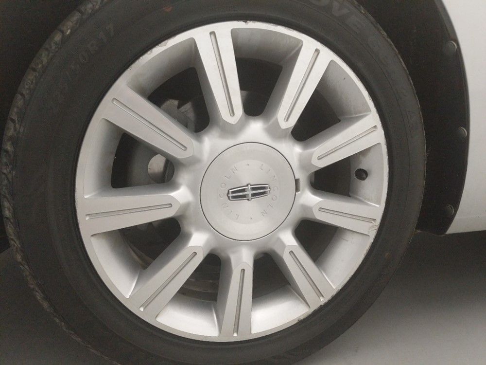 2012 Lincoln MKZ - Wheel