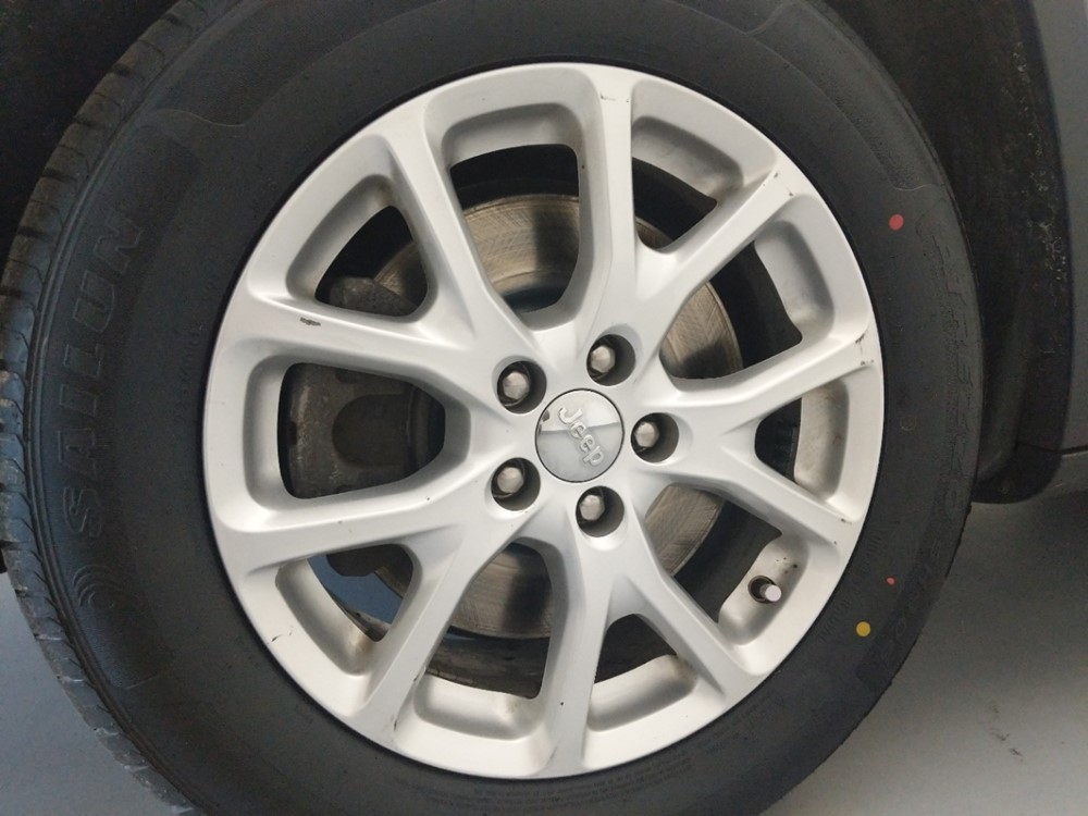 2015 Jeep Cherokee - Wheel
