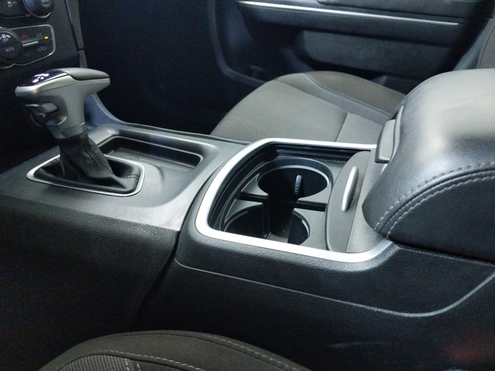 2018 Dodge Charger - Center Console/Cup Holders