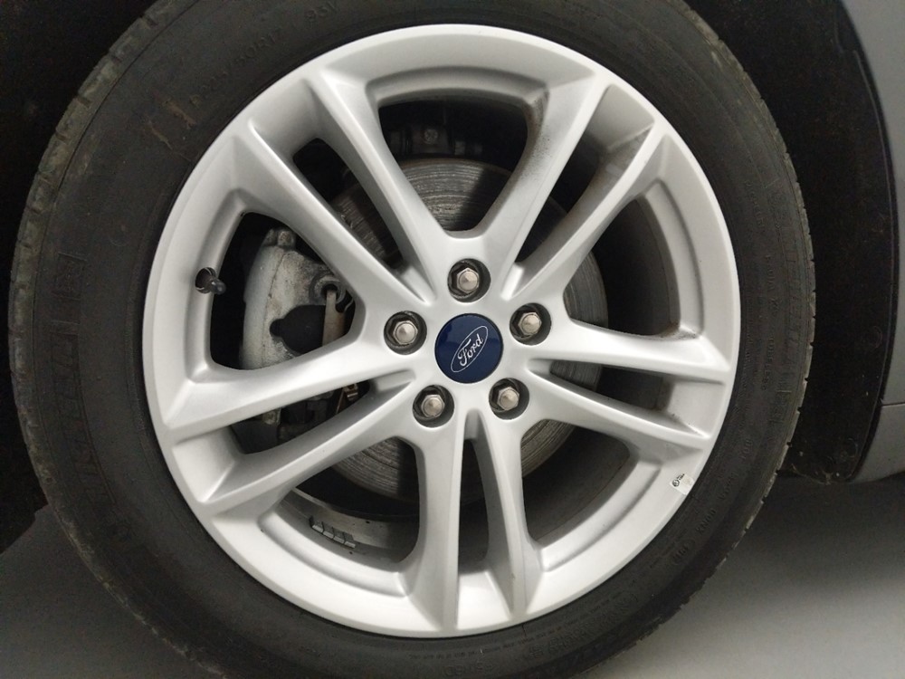 2018 Ford Fusion - Wheel