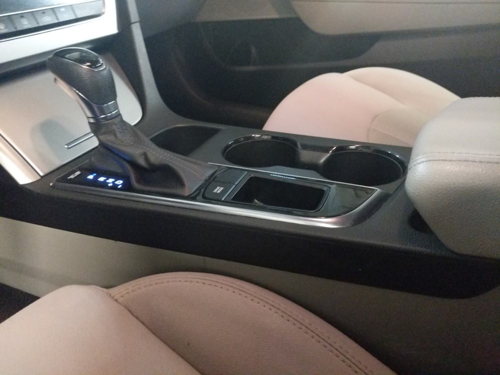 2015 Hyundai Sonata - Center Console/Cup Holders
