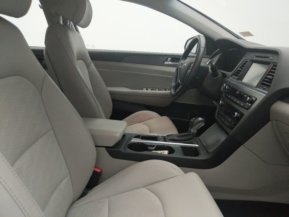 2016 Hyundai Sonata - Passenger Front Seat