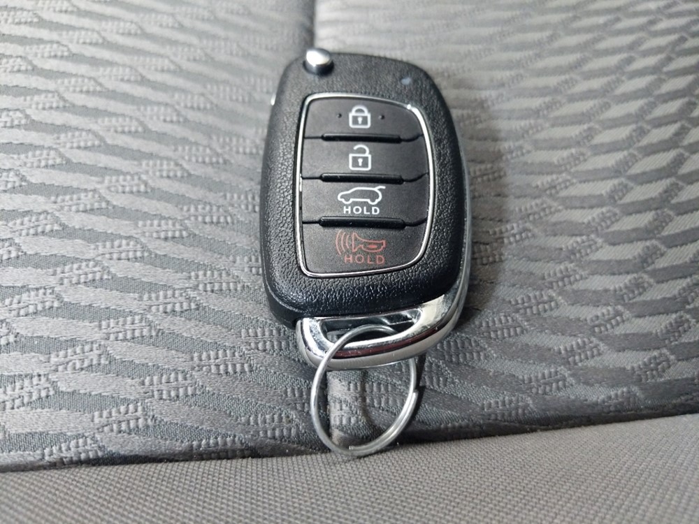 2017 Hyundai Santa Fe - Keys