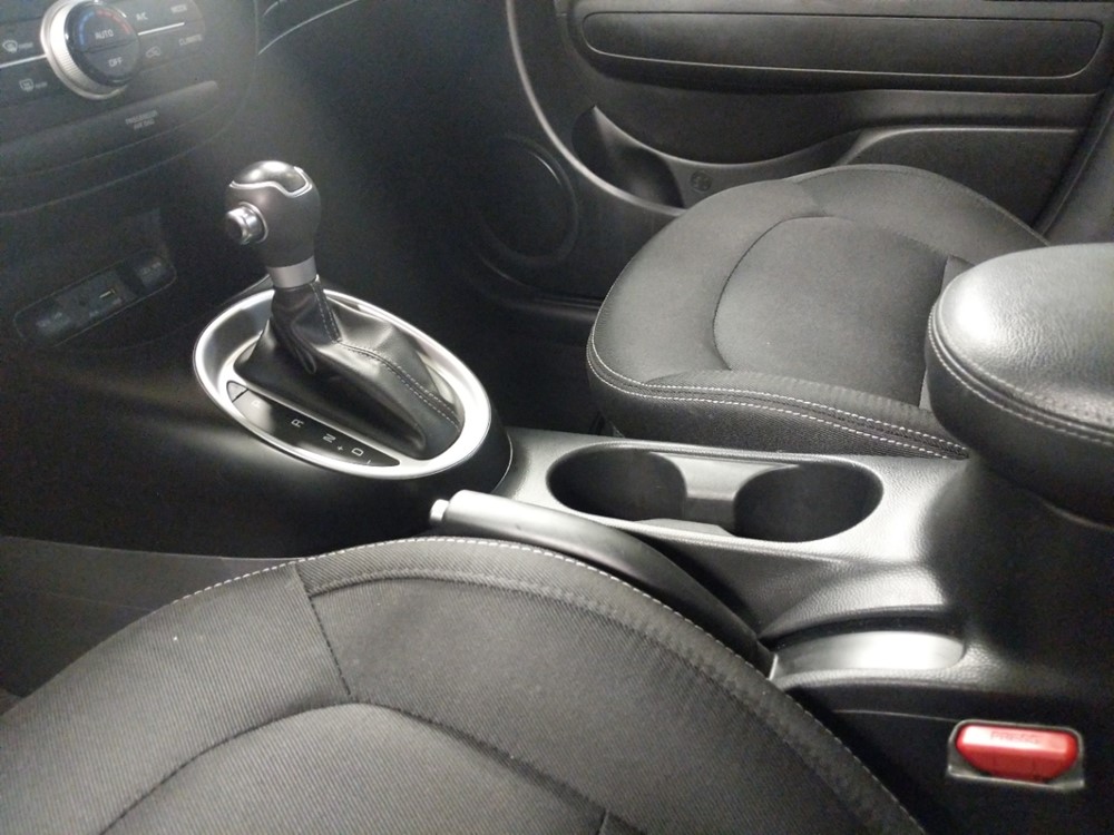 2018 Kia Soul - Center Console/Cup Holders