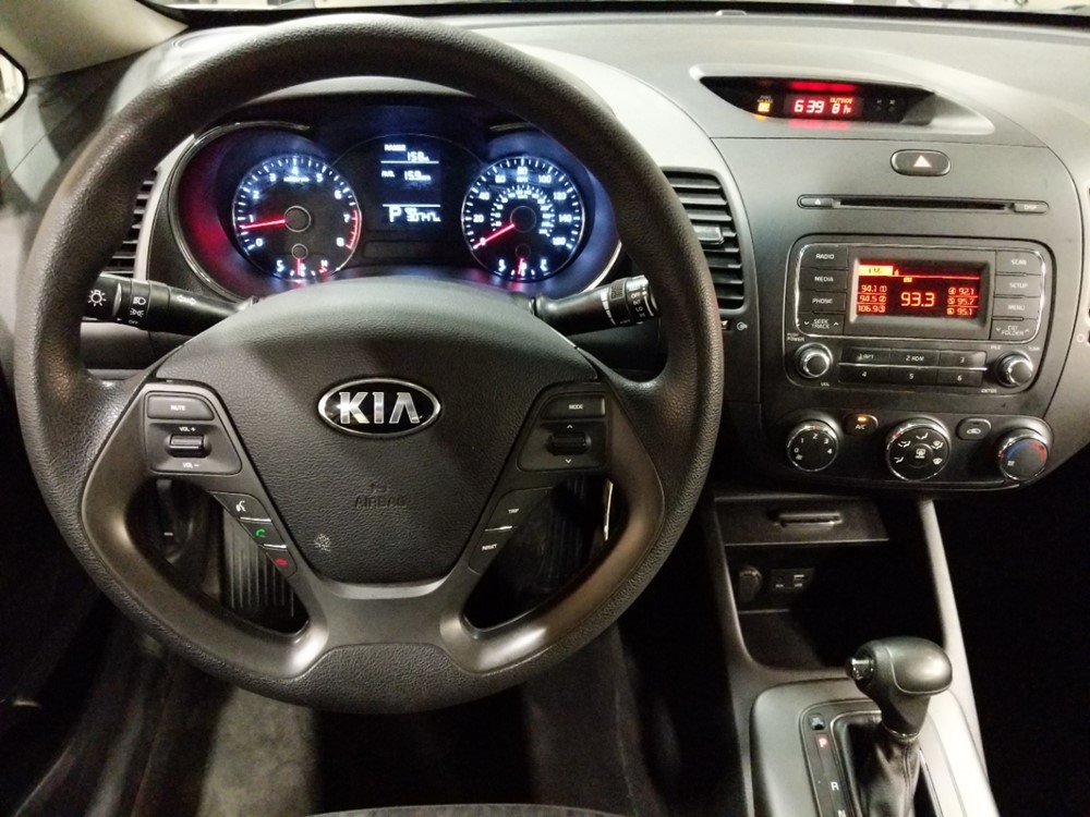 2016 Kia Forte - Driver Dash