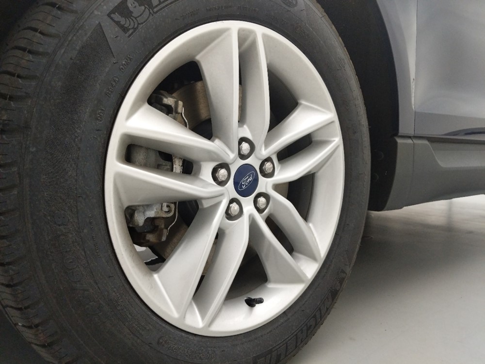 2016 Ford Edge - Wheel