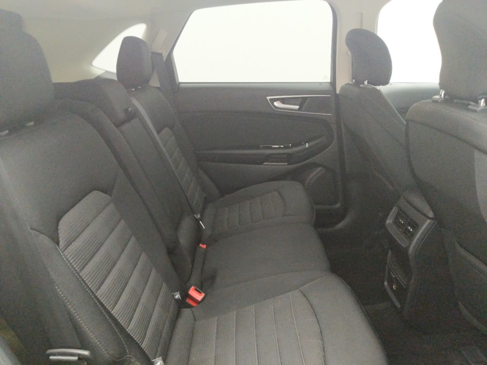 2016 Ford Edge - Passenger Rear Seat