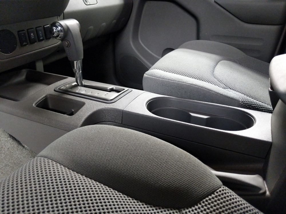 2016 Nissan Frontier - Center Console/Cup Holders