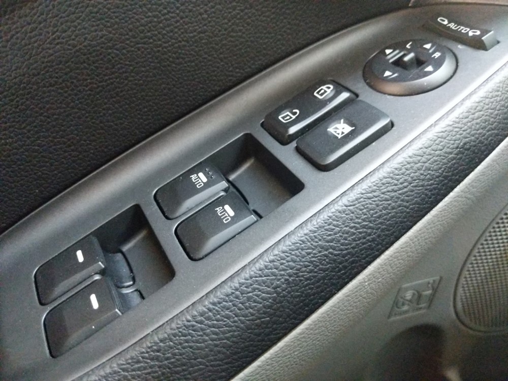 2015 Kia Forte - Driver Power Windows/Lock Control