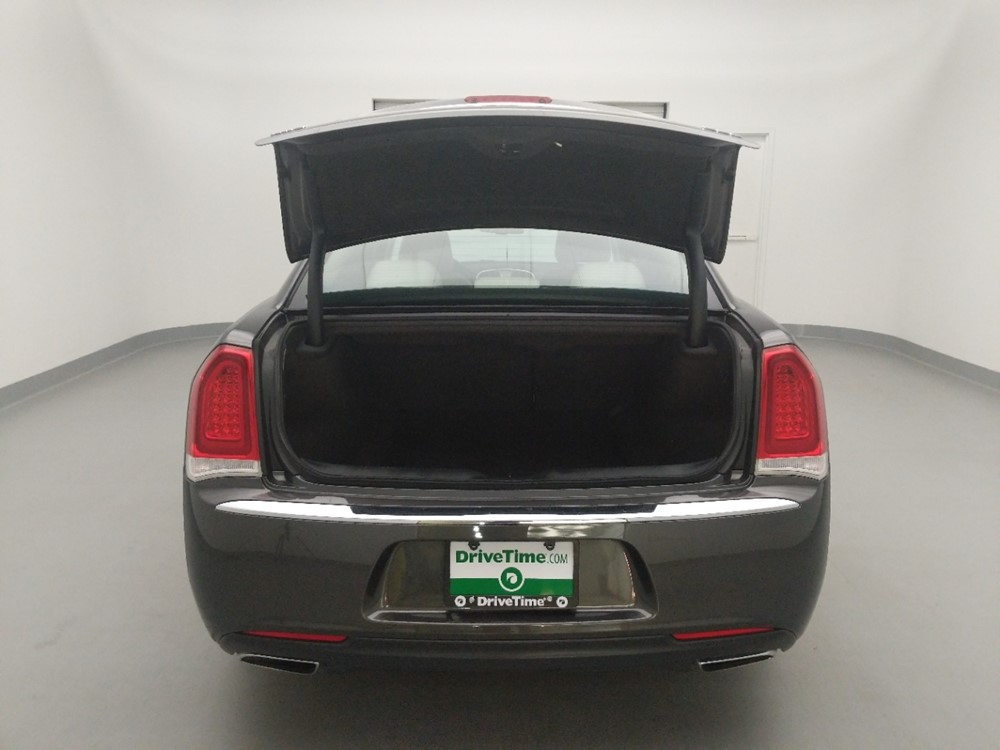 2018 Chrysler 300 - Trunk