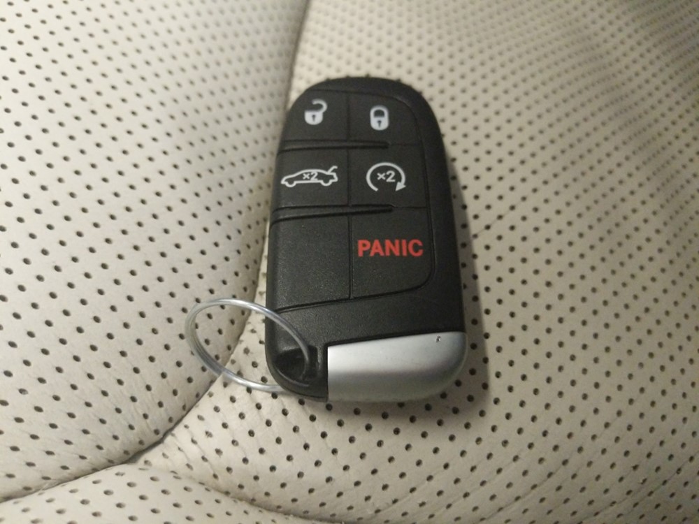 2018 Chrysler 300 - Keys