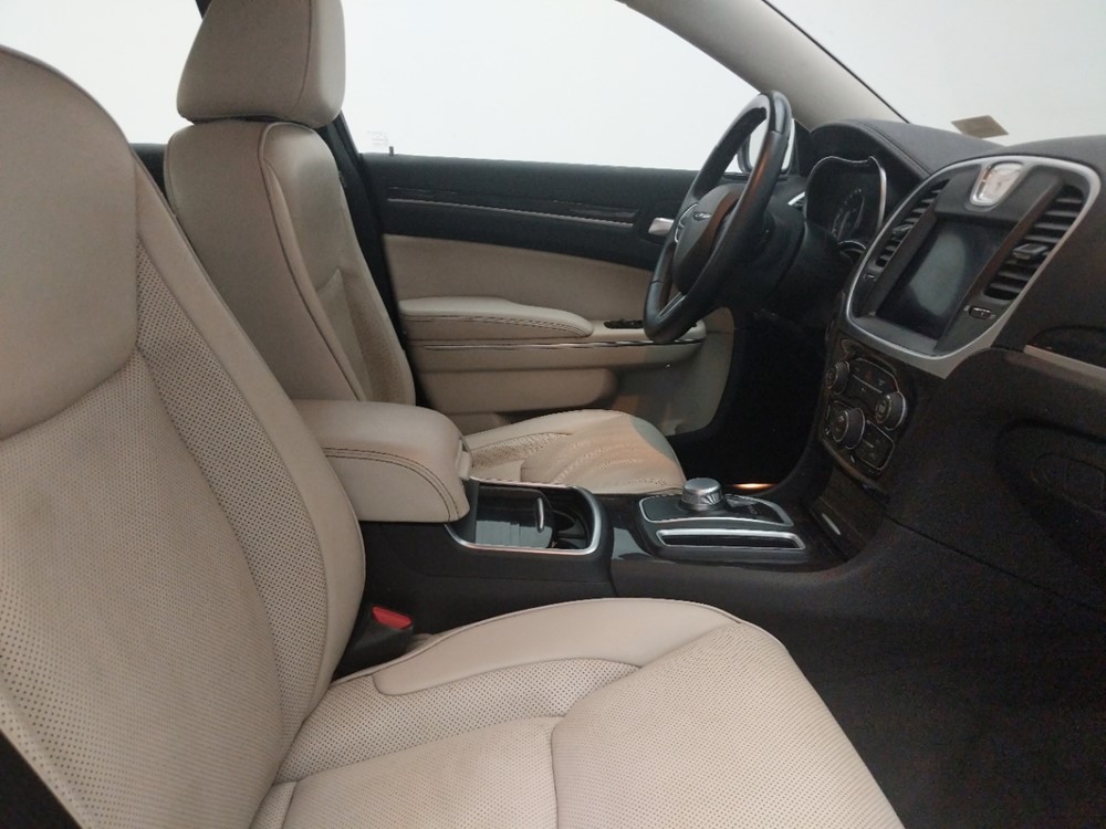 2018 Chrysler 300 - Passenger Front Seat