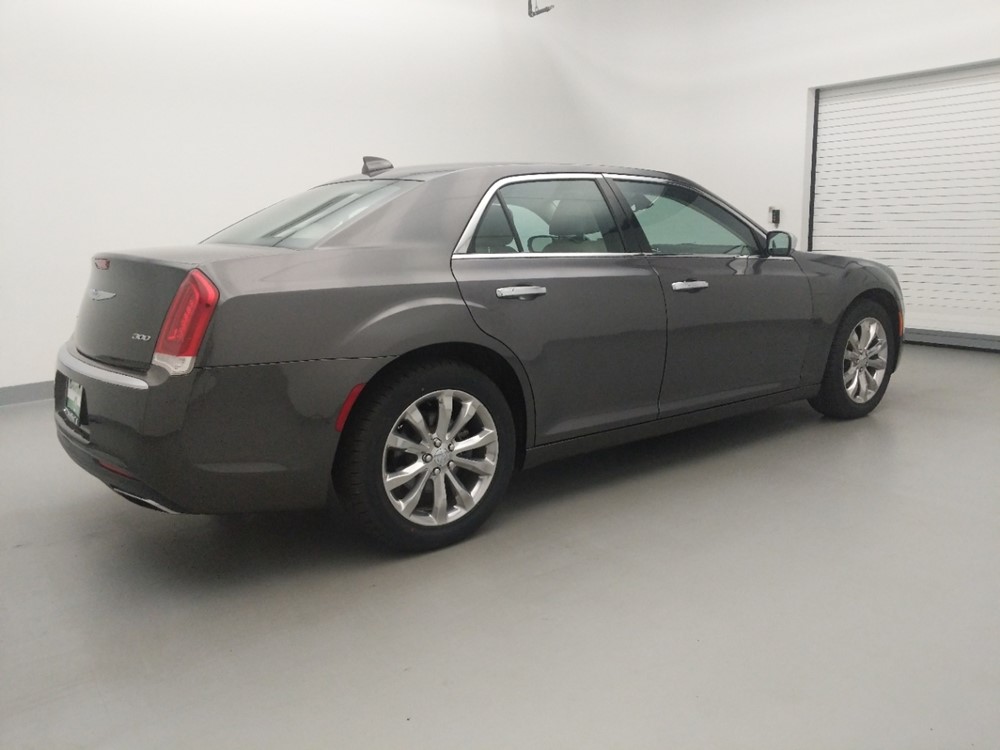 2018 Chrysler 300 - Passenger Rear Side