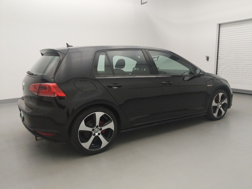 2017 Volkswagen Golf - Passenger Rear Side