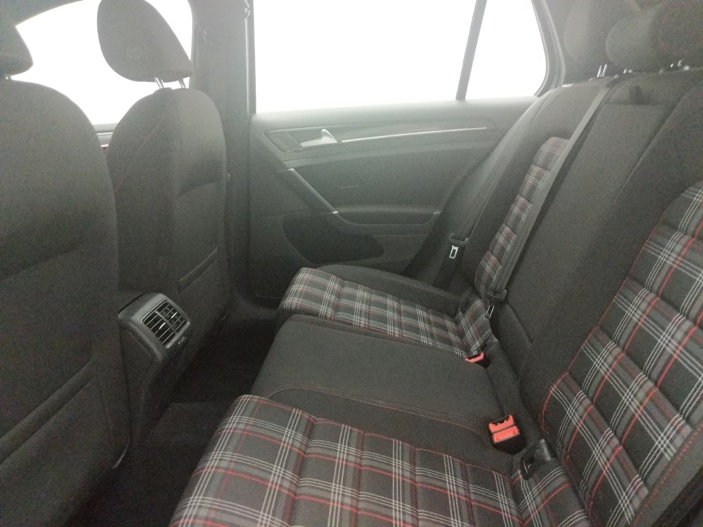 2017 Volkswagen Golf - Driver Rear Seat