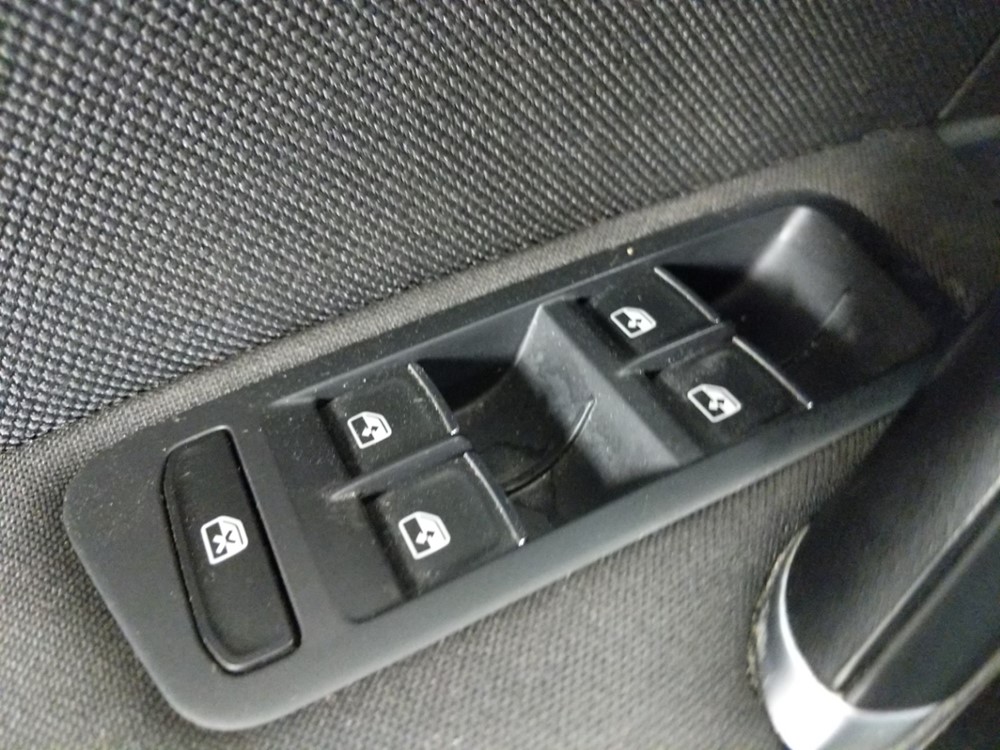 2017 Volkswagen Golf - Driver Power Windows/Lock Control