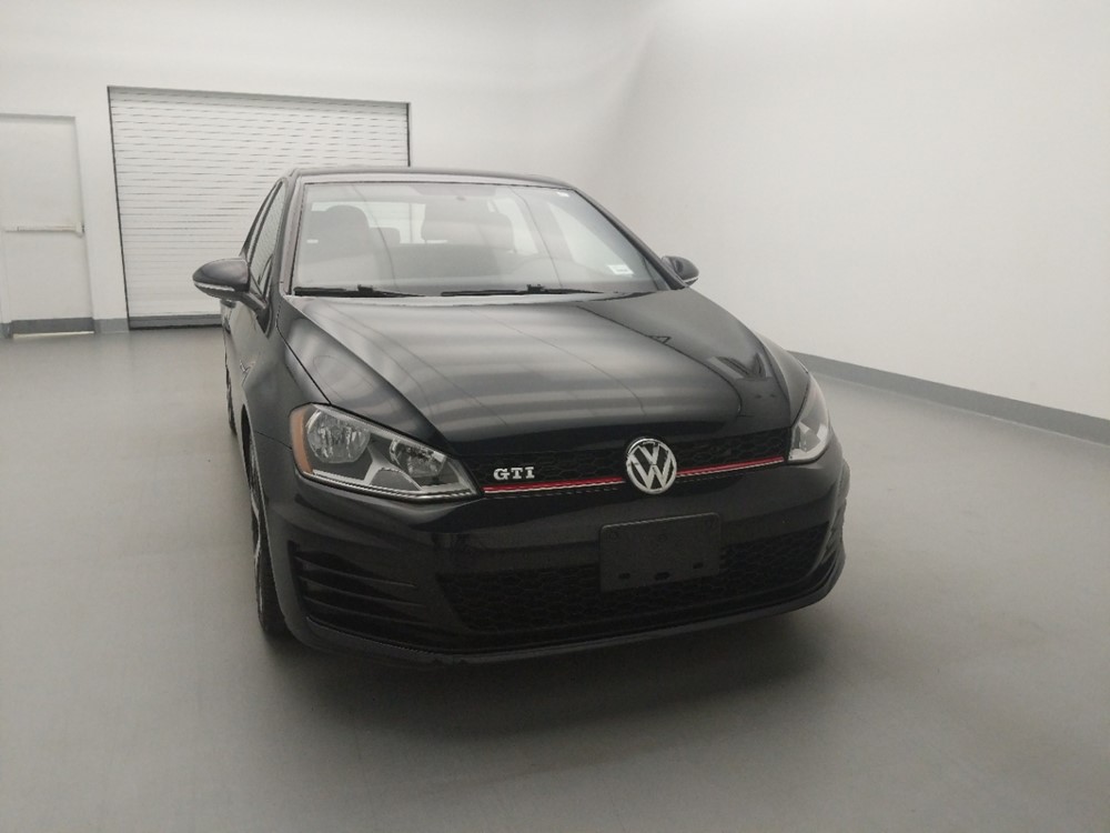 2017 Volkswagen Golf - Passenger Front Hood
