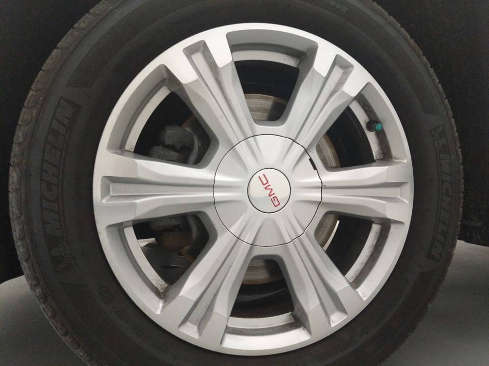 2017 GMC Terrain - Wheel