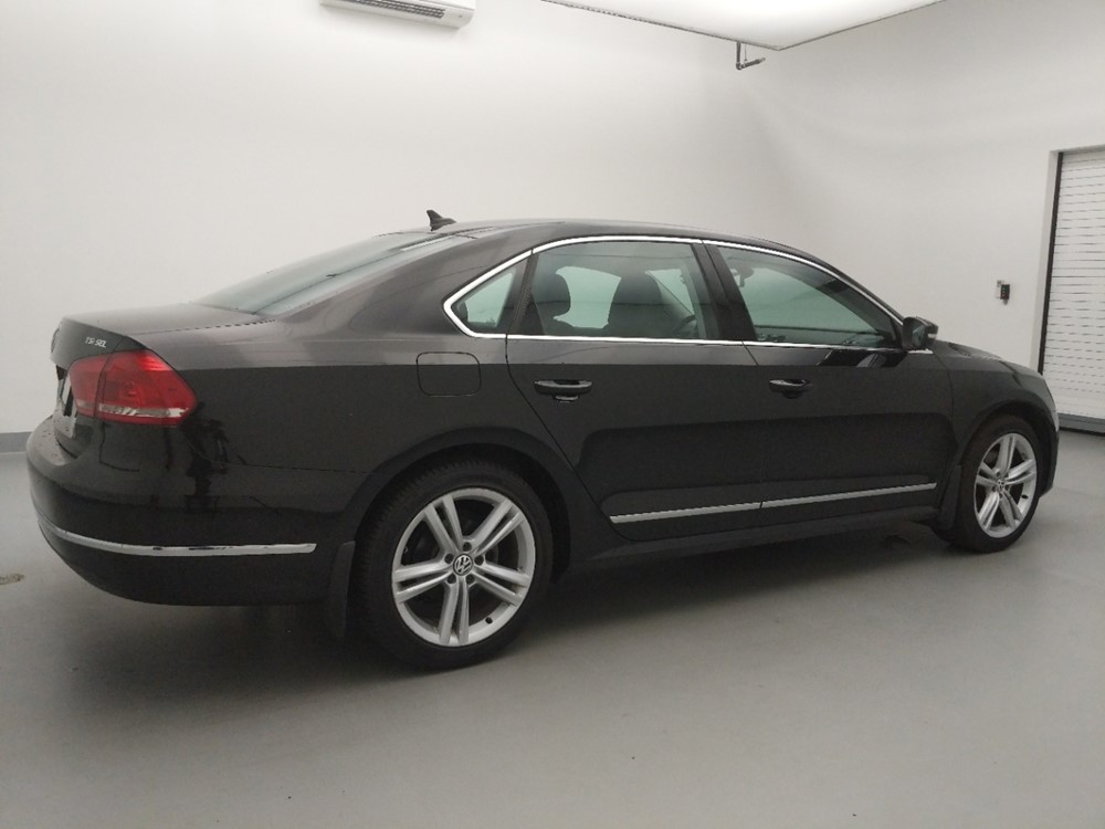2015 Volkswagen Passat - Passenger Rear Side