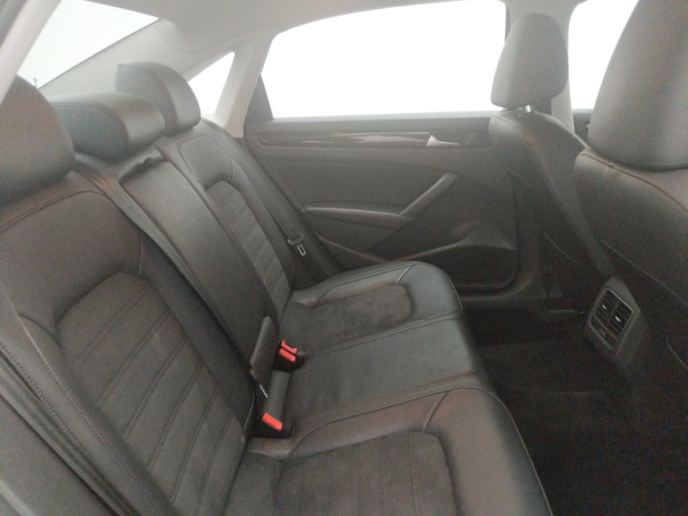 2015 Volkswagen Passat - Passenger Rear Seat