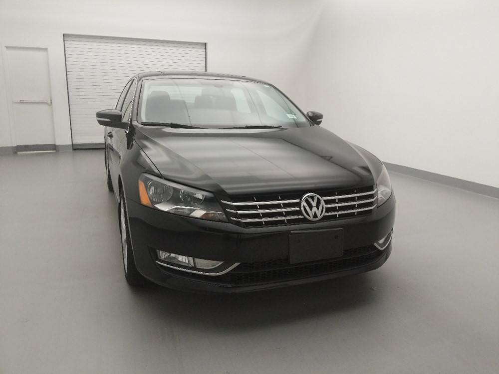 2015 Volkswagen Passat - Passenger Front Hood