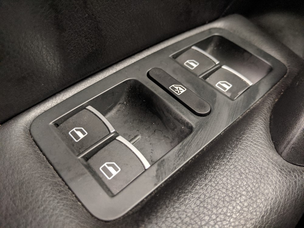 2015 Volkswagen Passat - Driver Power Windows/Lock Control