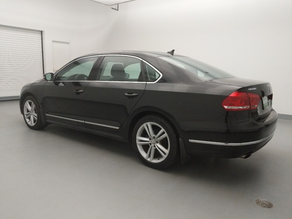 2015 Volkswagen Passat - Driver Rear Side
