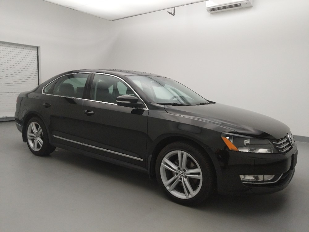 2015 Volkswagen Passat - Passenger Front Side