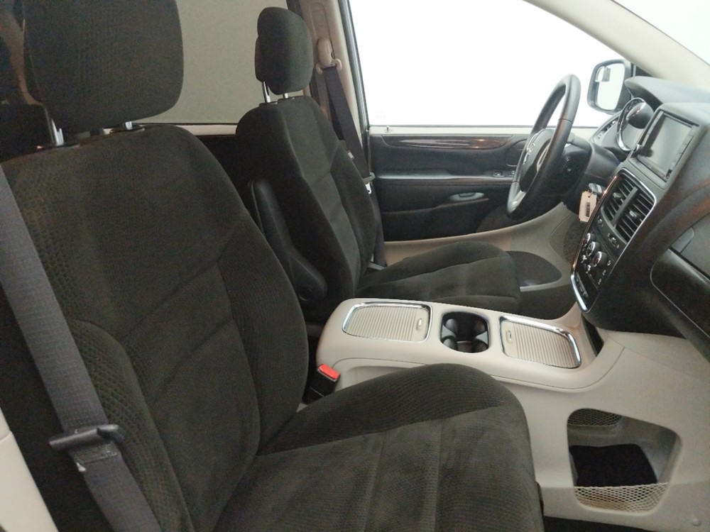 2016 Dodge Grand Caravan - Passenger Front Seat