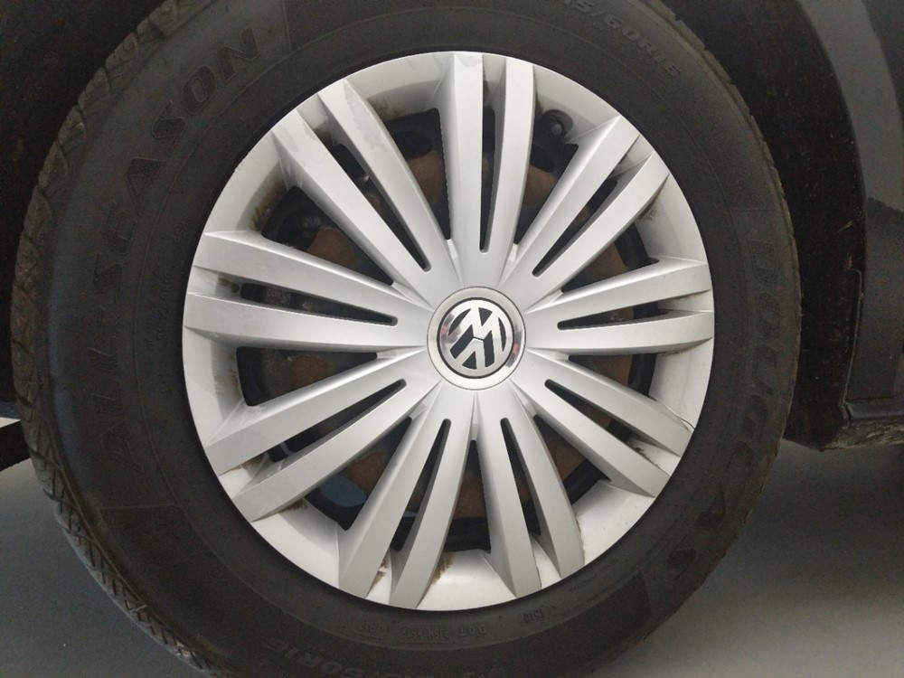 2015 Volkswagen Passat - Wheel