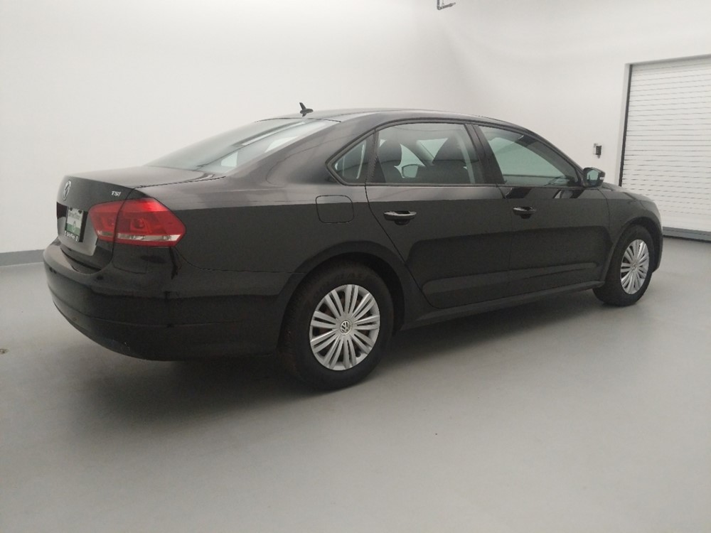 2015 Volkswagen Passat - Passenger Rear Side