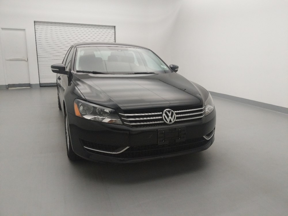2015 Volkswagen Passat - Passenger Front Hood