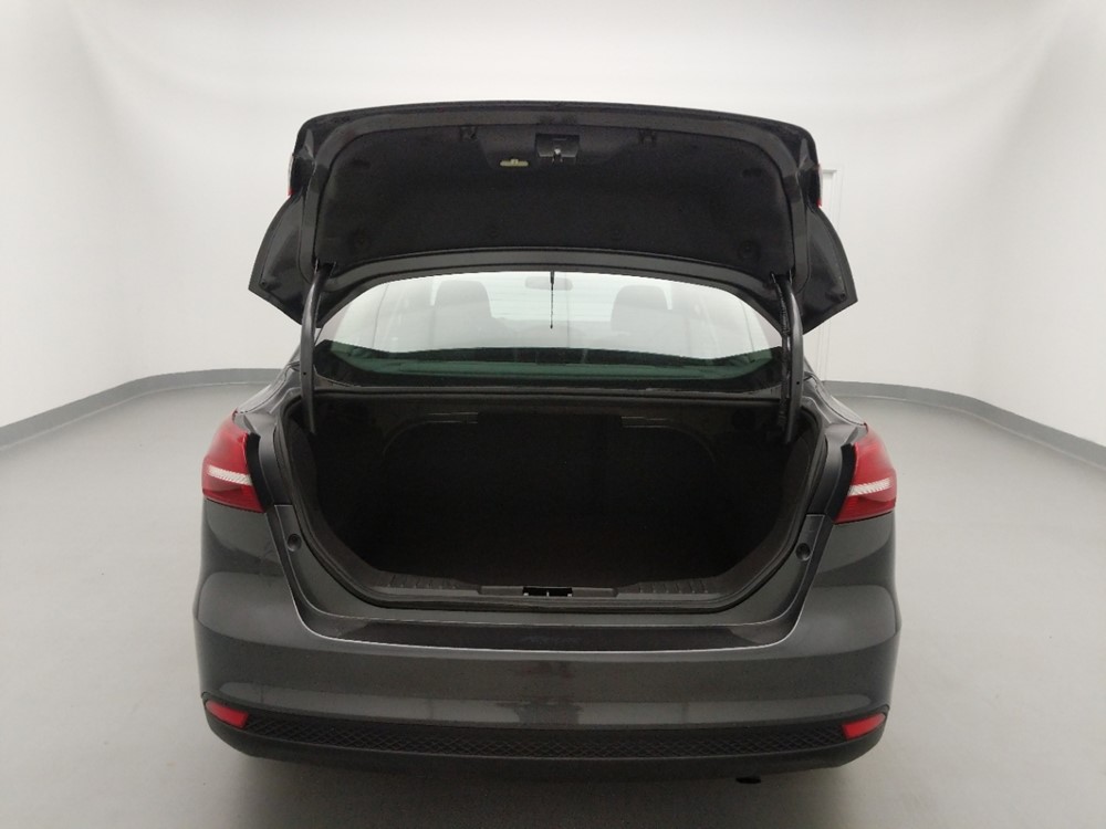 2018 Ford Focus - Trunk