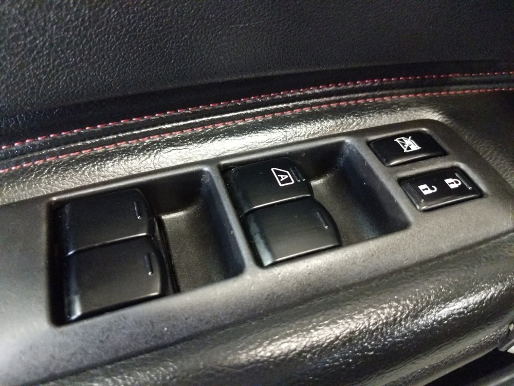 2013 Nissan Rogue - Driver Power Windows/Lock Control