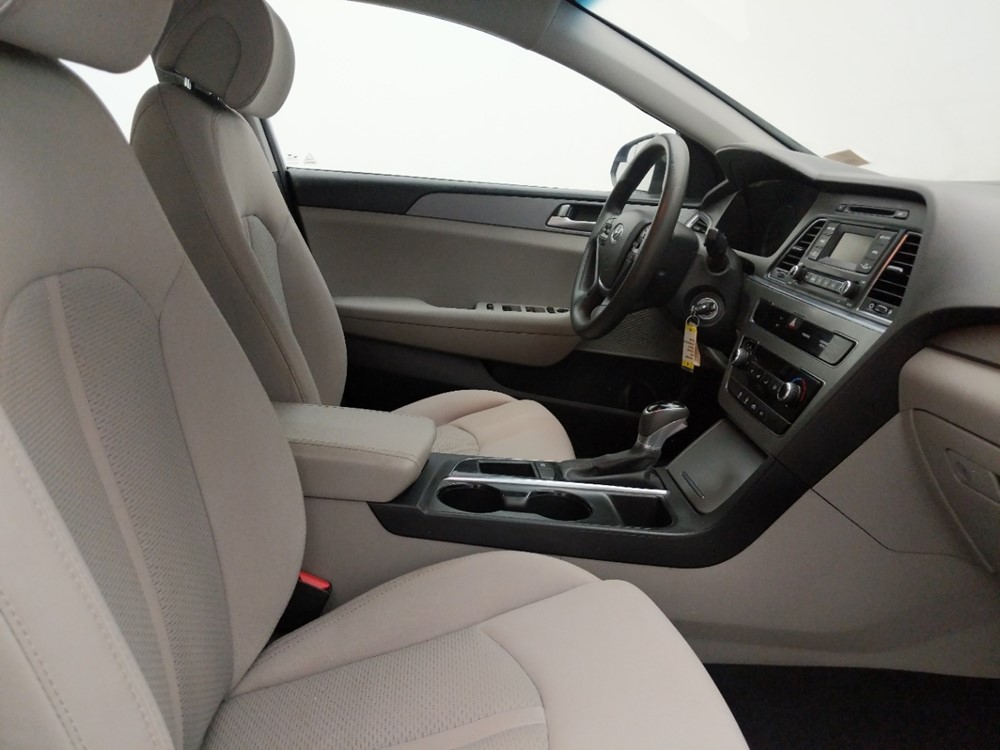 2017 Hyundai Sonata - Passenger Front Seat