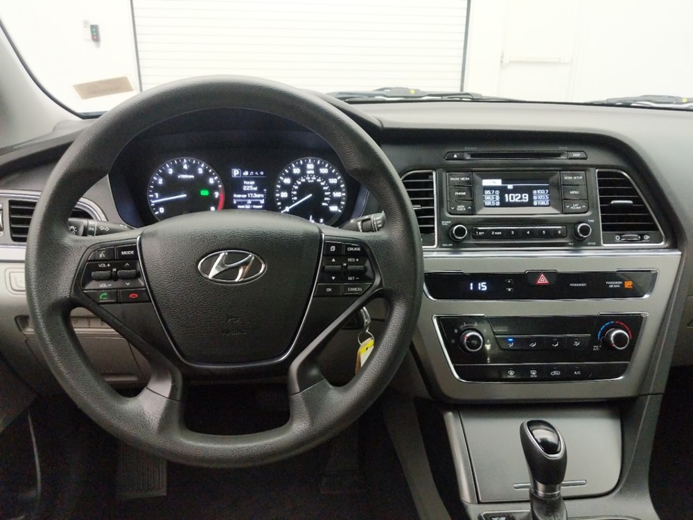 2017 Hyundai Sonata - Driver Dash