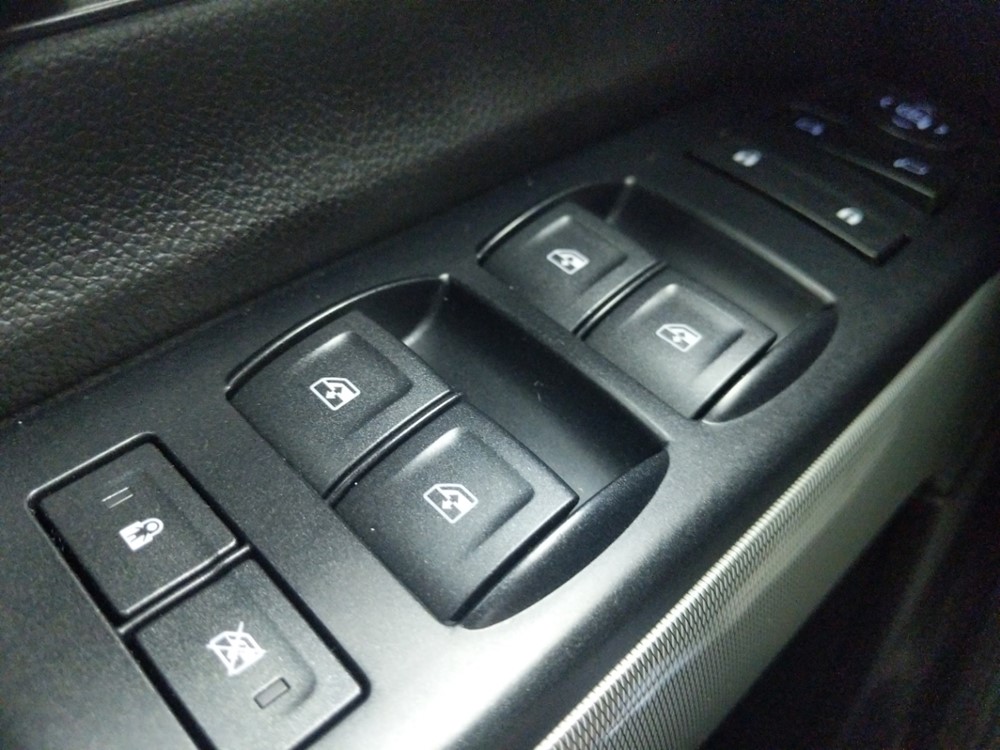 2014 Chevrolet Silverado 1500 - Driver Power Windows/Lock Control