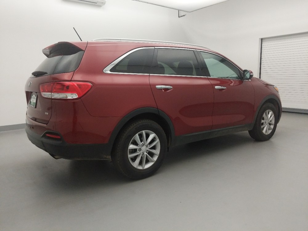 2017 Kia Sorento - Passenger Rear Side