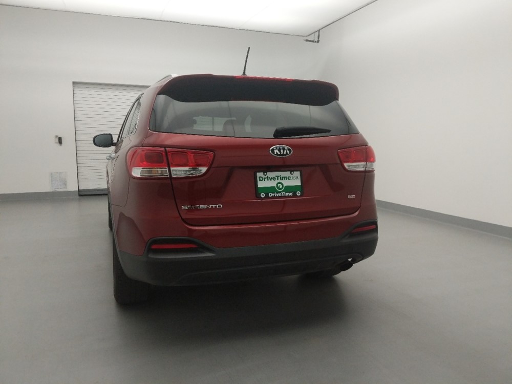 2017 Kia Sorento - Driver Rear Trunk
