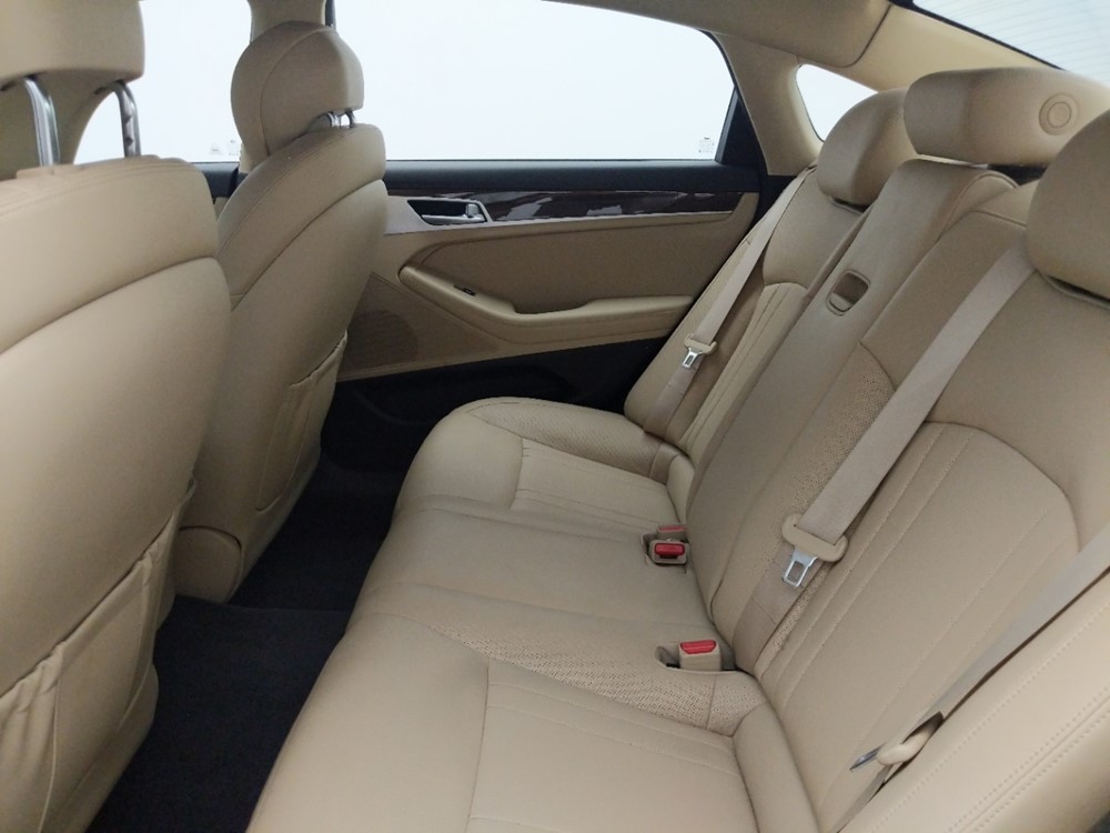 2016 Hyundai Genesis - Driver Rear Seat