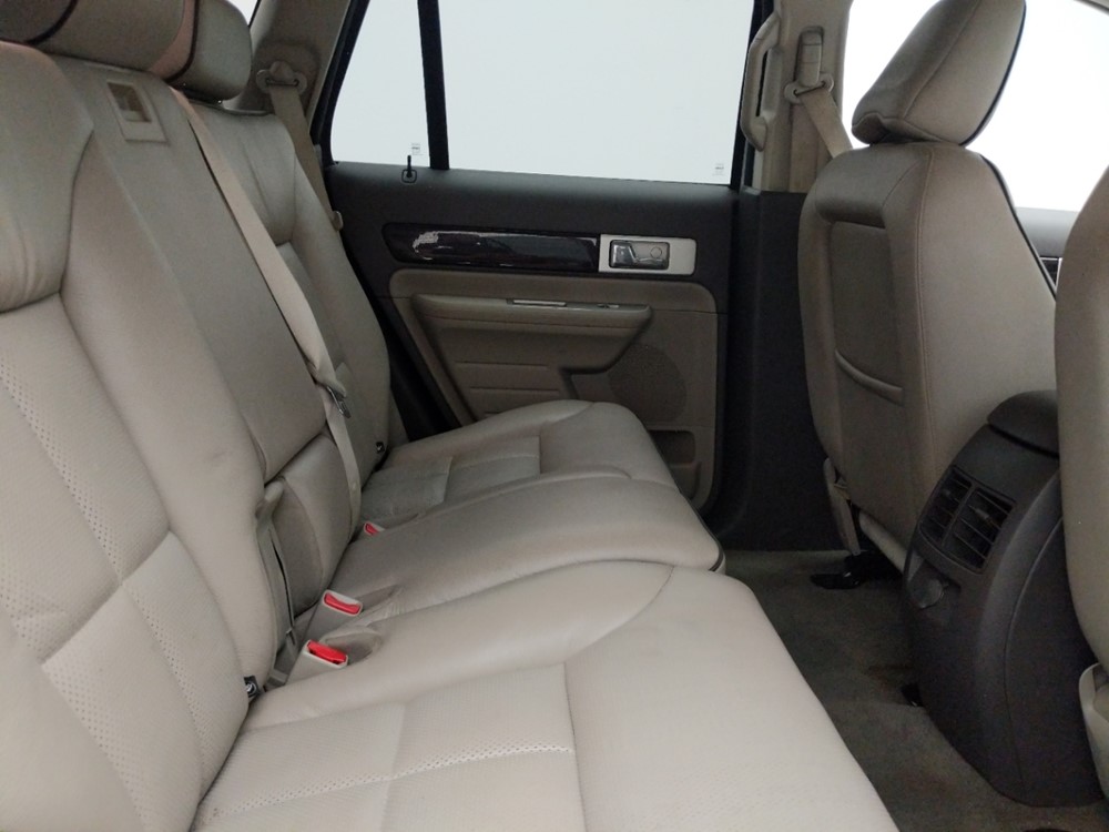 2009 Lincoln MKX - Passenger Rear Seat