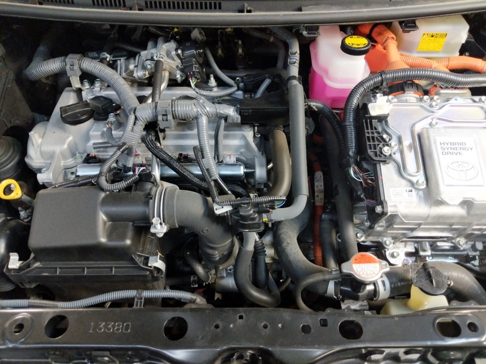 2016 Toyota Prius - Engine