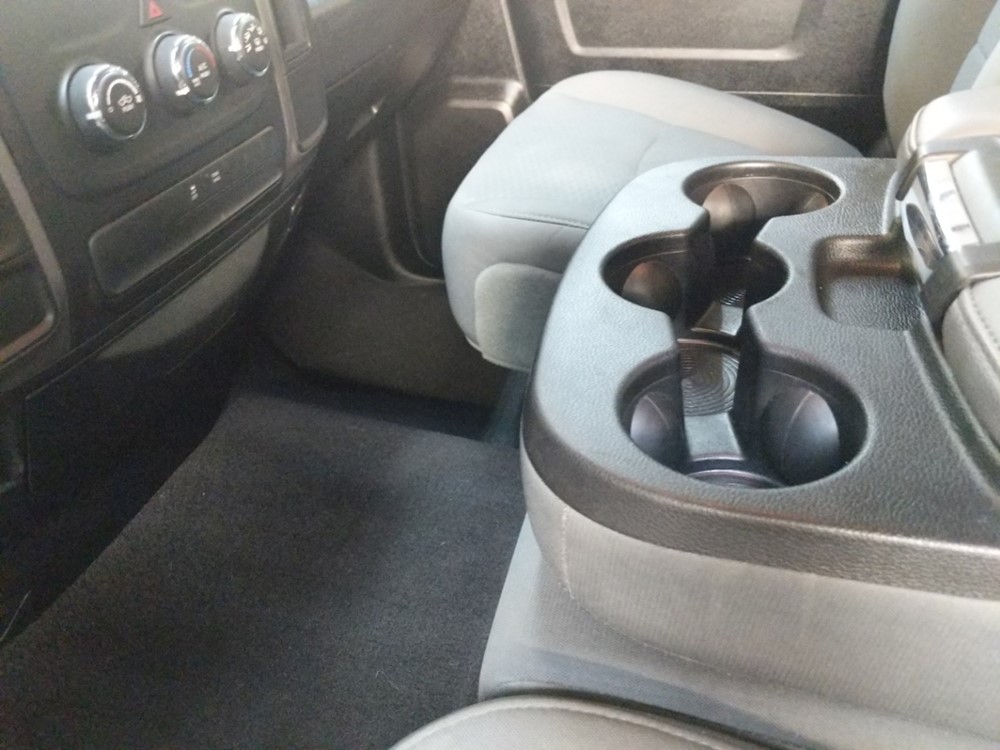 2017 Dodge Ram 1500 - Center Console/Cup Holders