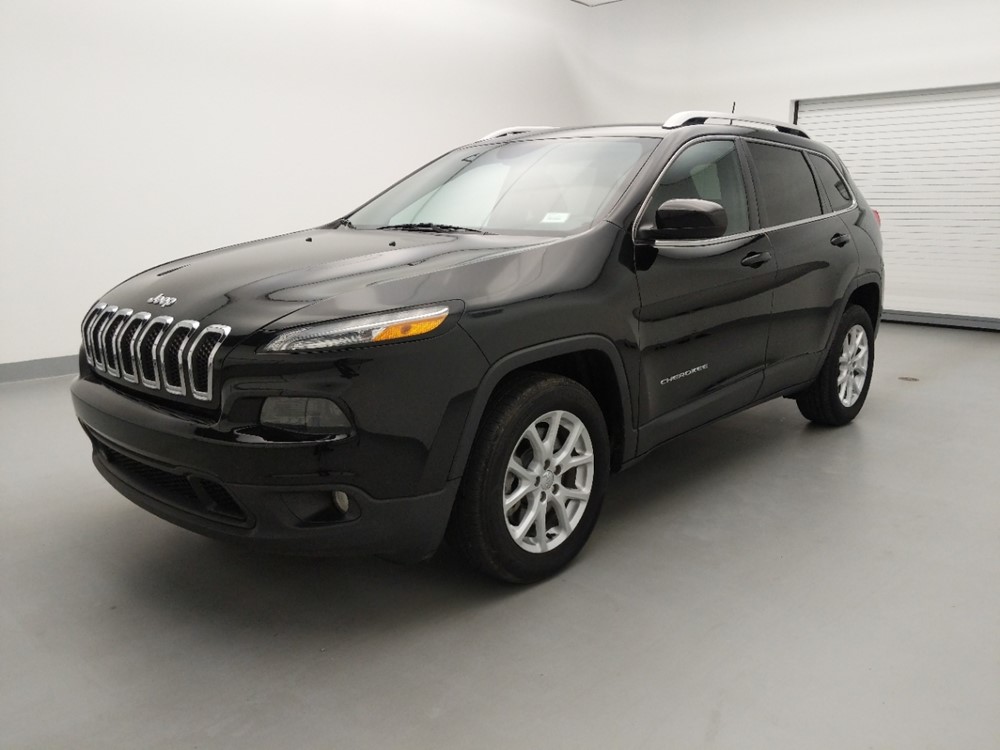 Used 2018 Jeep Cherokee Driver Front Bumper