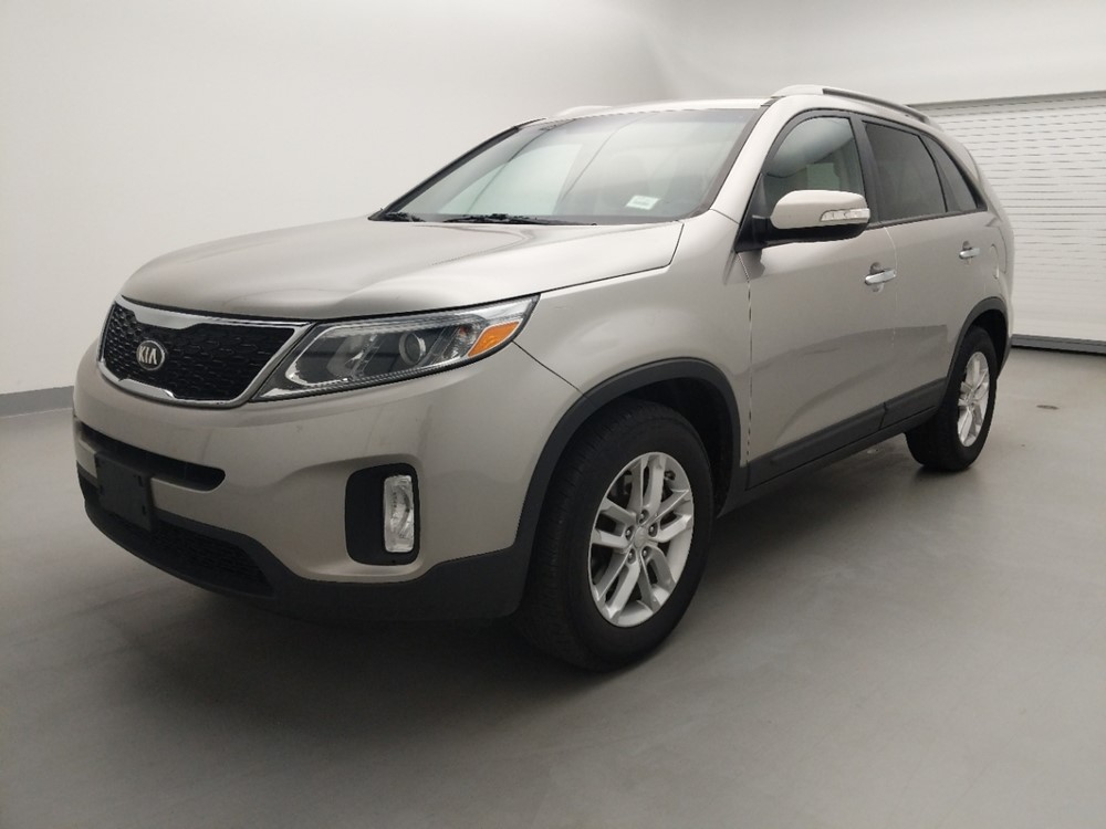 Used 2015 Kia Sorento Driver Front Bumper