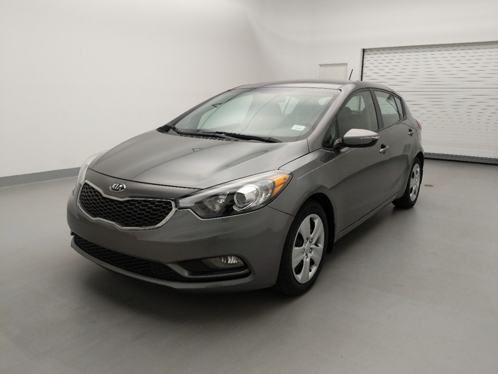 Used 2016 Kia Forte5 Driver Front Bumper