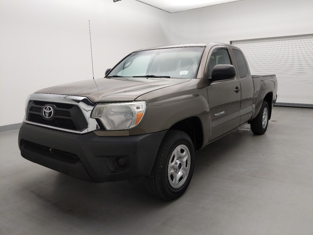 Used 2012 Toyota Tacoma Driver Front Bumper