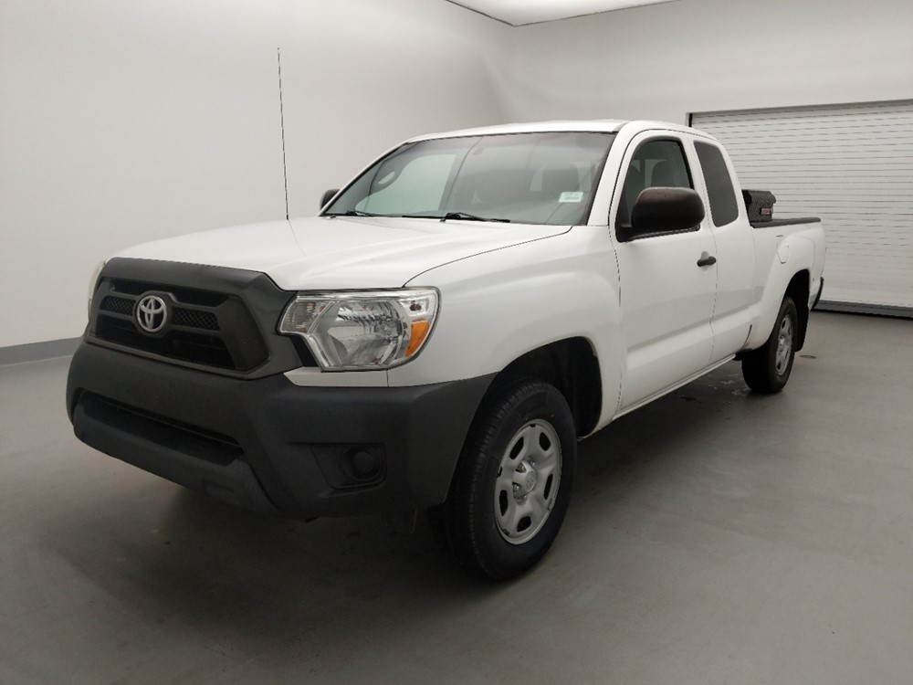 Used 2015 Toyota Tacoma Driver Front Bumper