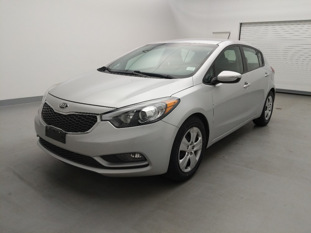 Used 2016 Kia Forte5 Driver Front Bumper