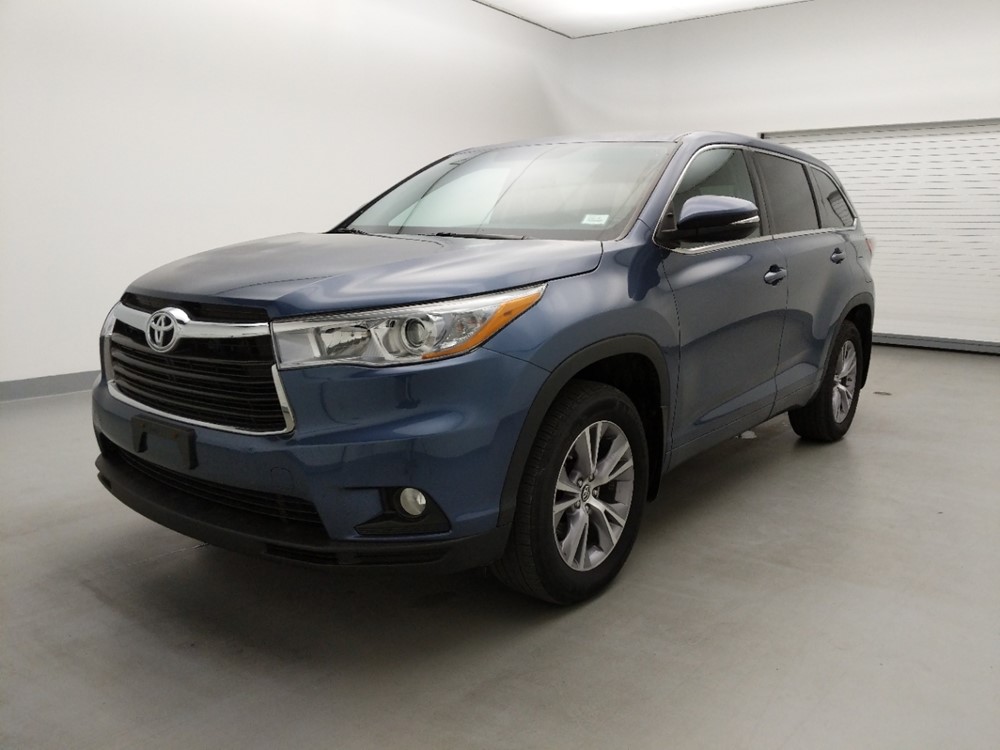 Used 2016 Toyota Highlander Driver Front Bumper